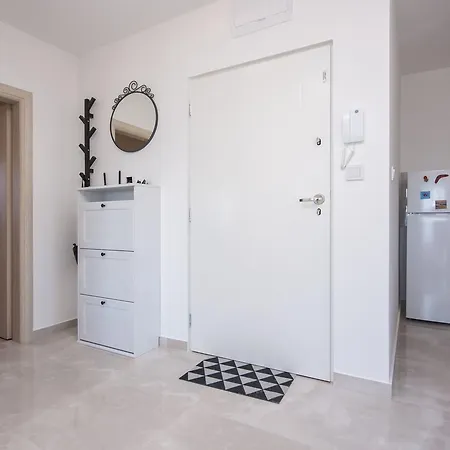 Apartment Tena Sibenik
